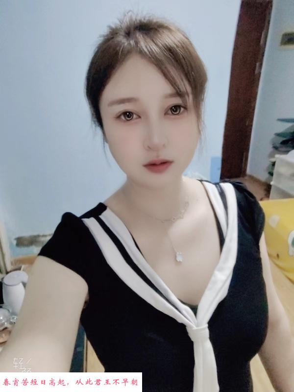 罗湖温柔大胸叮叮 第2张