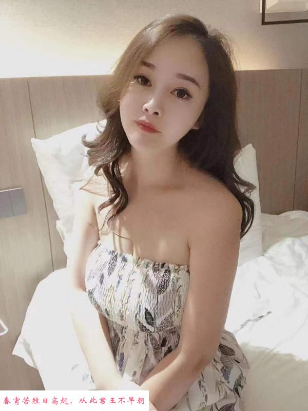 大胸妹妹安妮 第2张