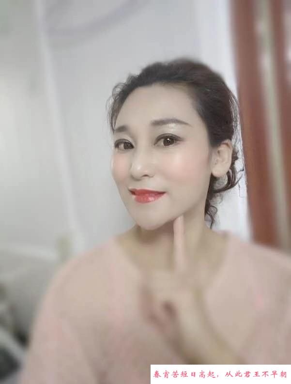 罗湖全能型熟女 第1张