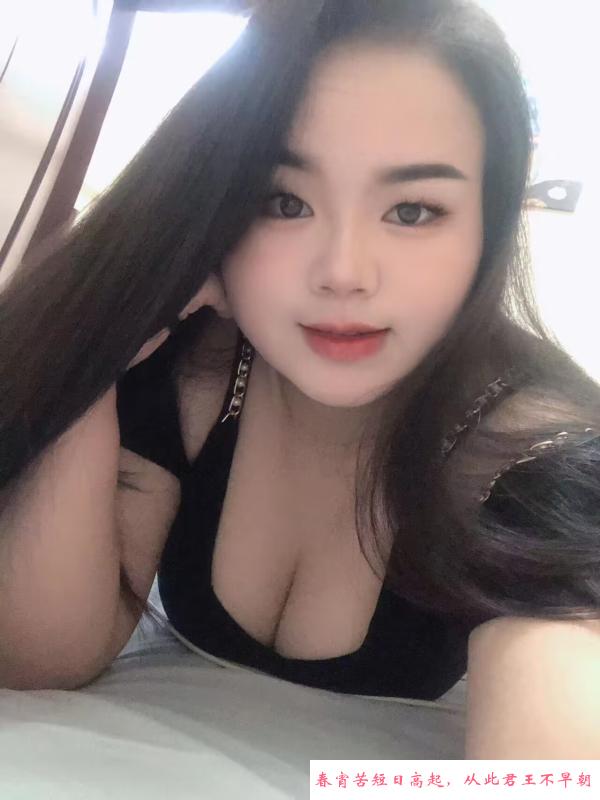 风骚大胸大屁股 第2张