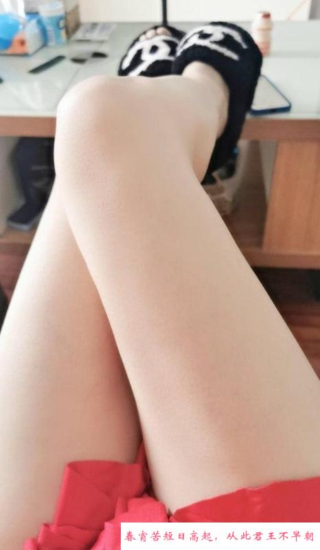 可站着后入的长腿奈奈 第1张