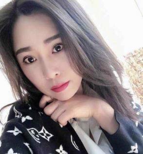 回龙观性感西西 第1张