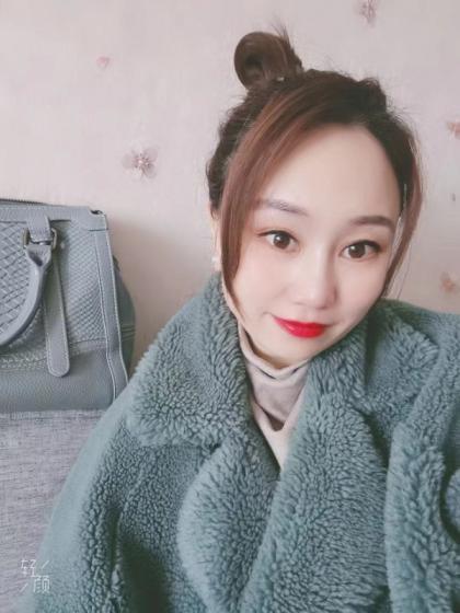 腿长胸大活好 第1张
