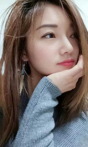 回龙观大奶小姑娘 第1张
