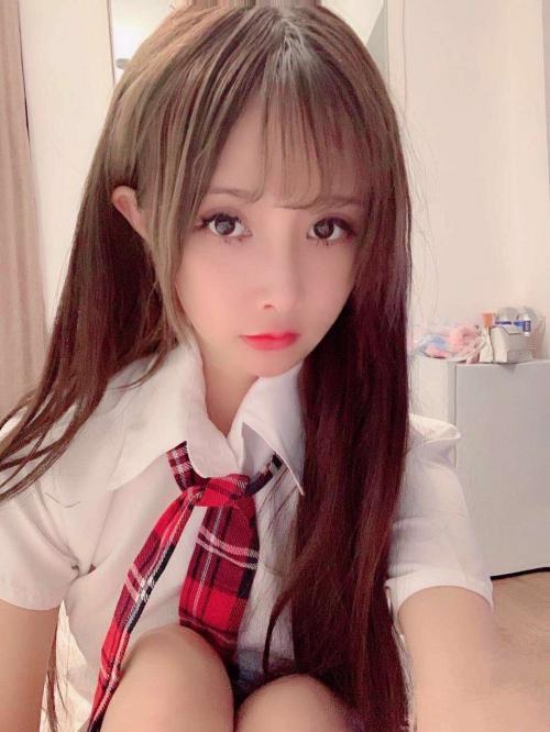天津兼职小妹被下药，风骚出奇 第2张