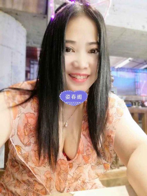 观音桥十分性感胸大的美女，舒服 第2张