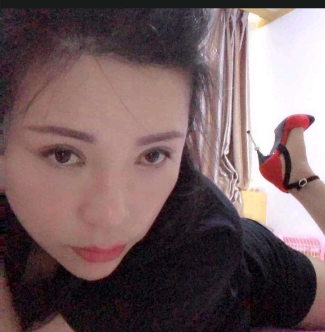 准旗小姐姐 第1张