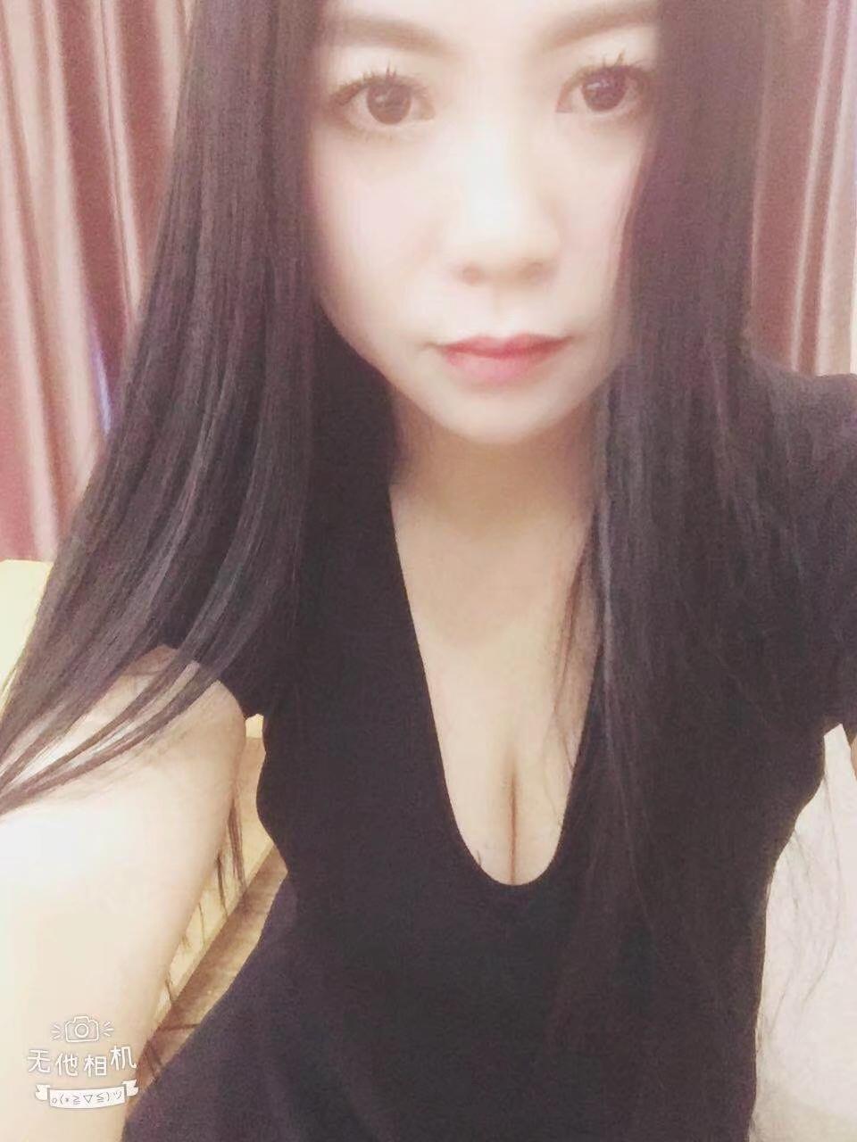 北郊38E奶翘臀小妹 第1张