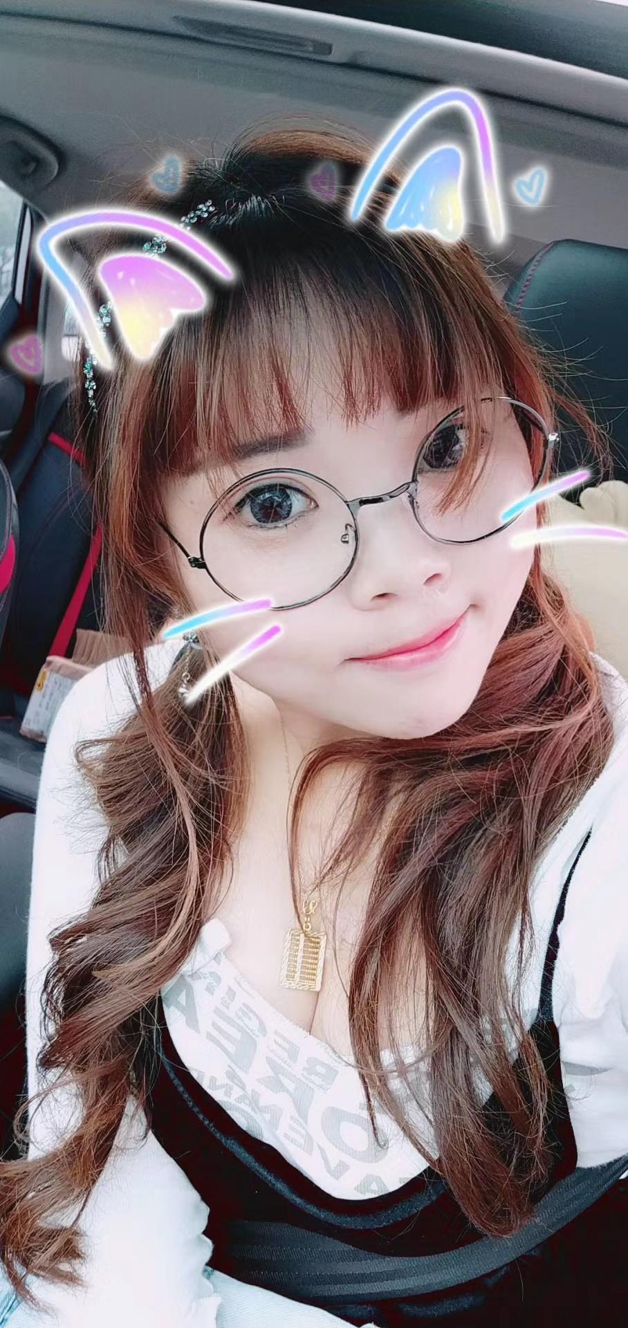 (嘉兴)做保险卖酒水的娇小妞 第1张