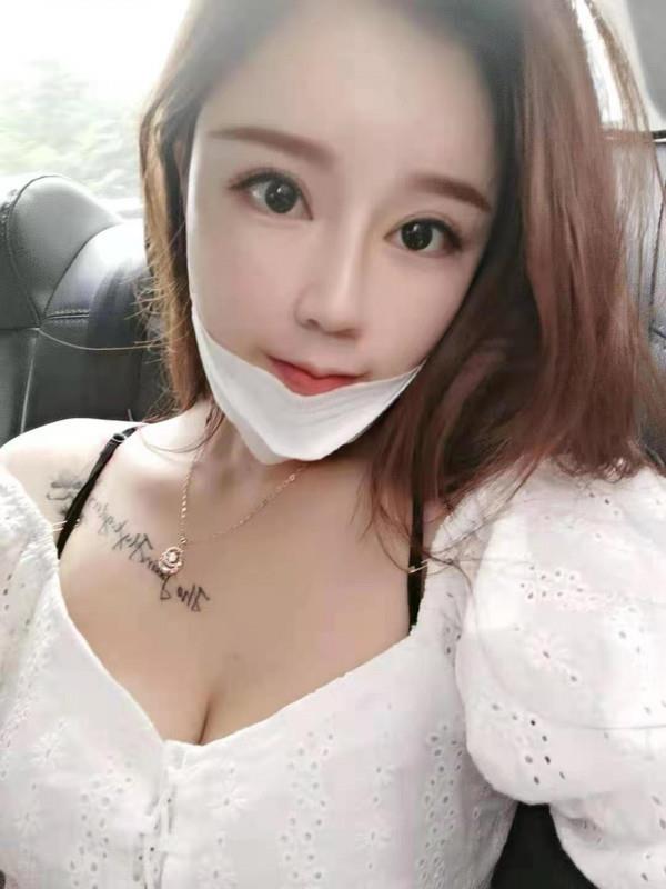 龙岗性感小鱼儿 第1张
