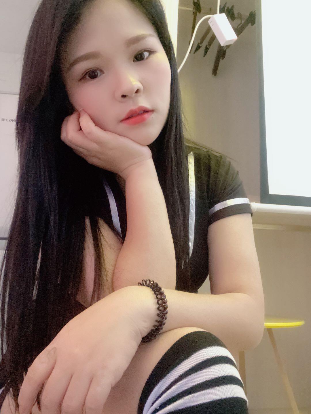骚逼奶子白下面紧又热又水多操多了还会流水出来 第3张
