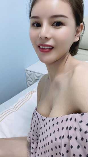广东邻家嫩妹,甜美大方害羞又听话,很适合调教 第1张