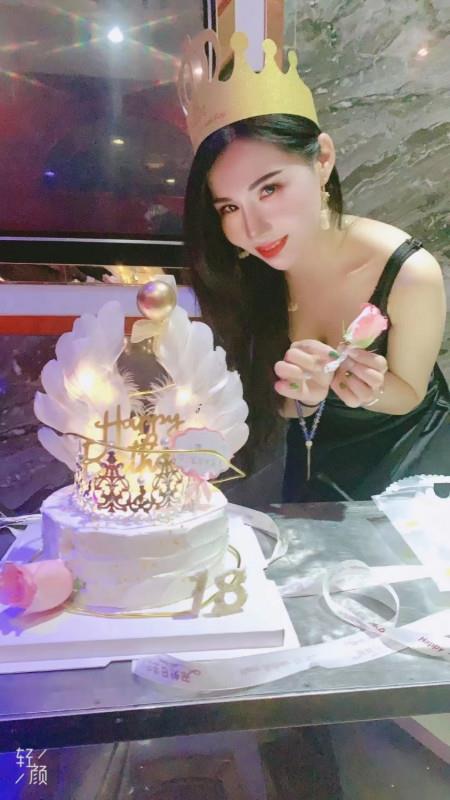 南山南头熟少妇 第1张