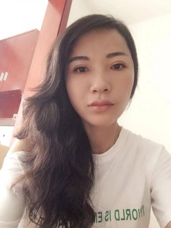 泻火的熟女 第2张