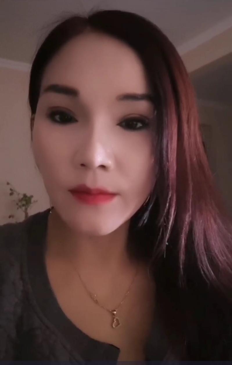 炮架少妇 第1张