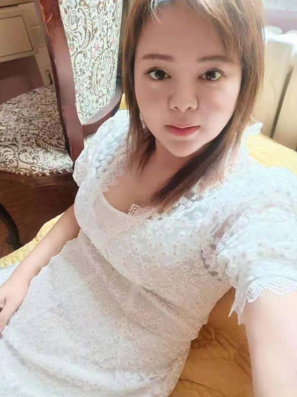 在日照的小少妇 第1张