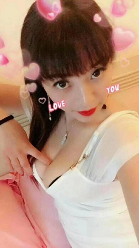 苏州大胸妹子 第1张