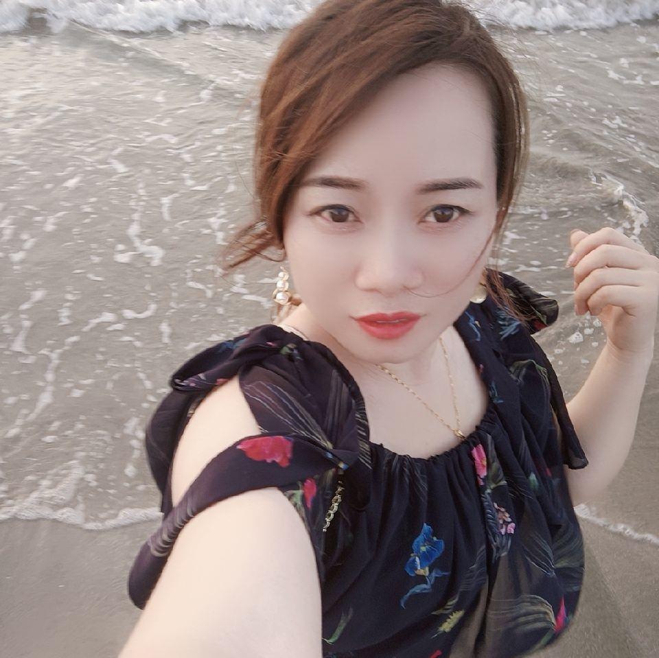 石岩熟女 第1张