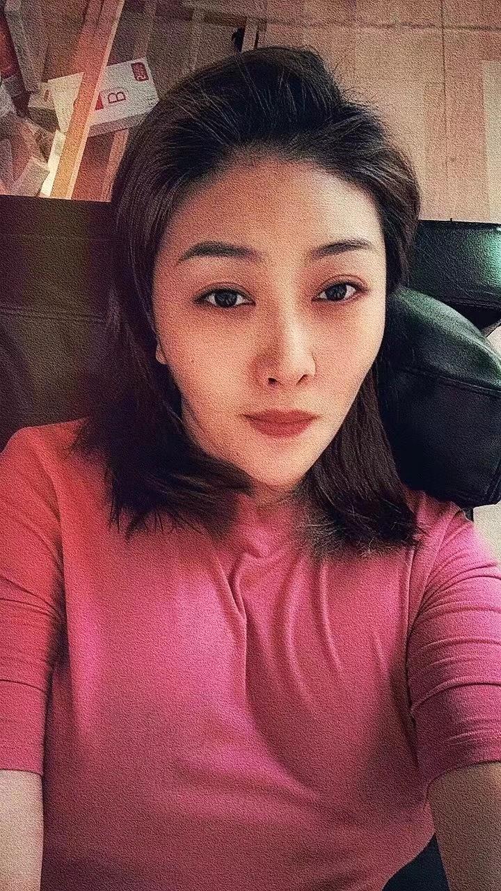 可舌吻少妇 第1张