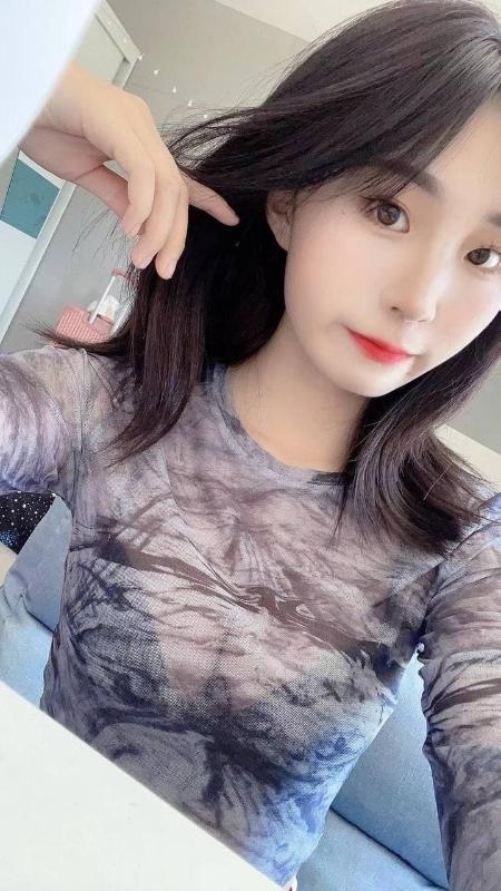 襄樊不错的兼职妹子 第2张