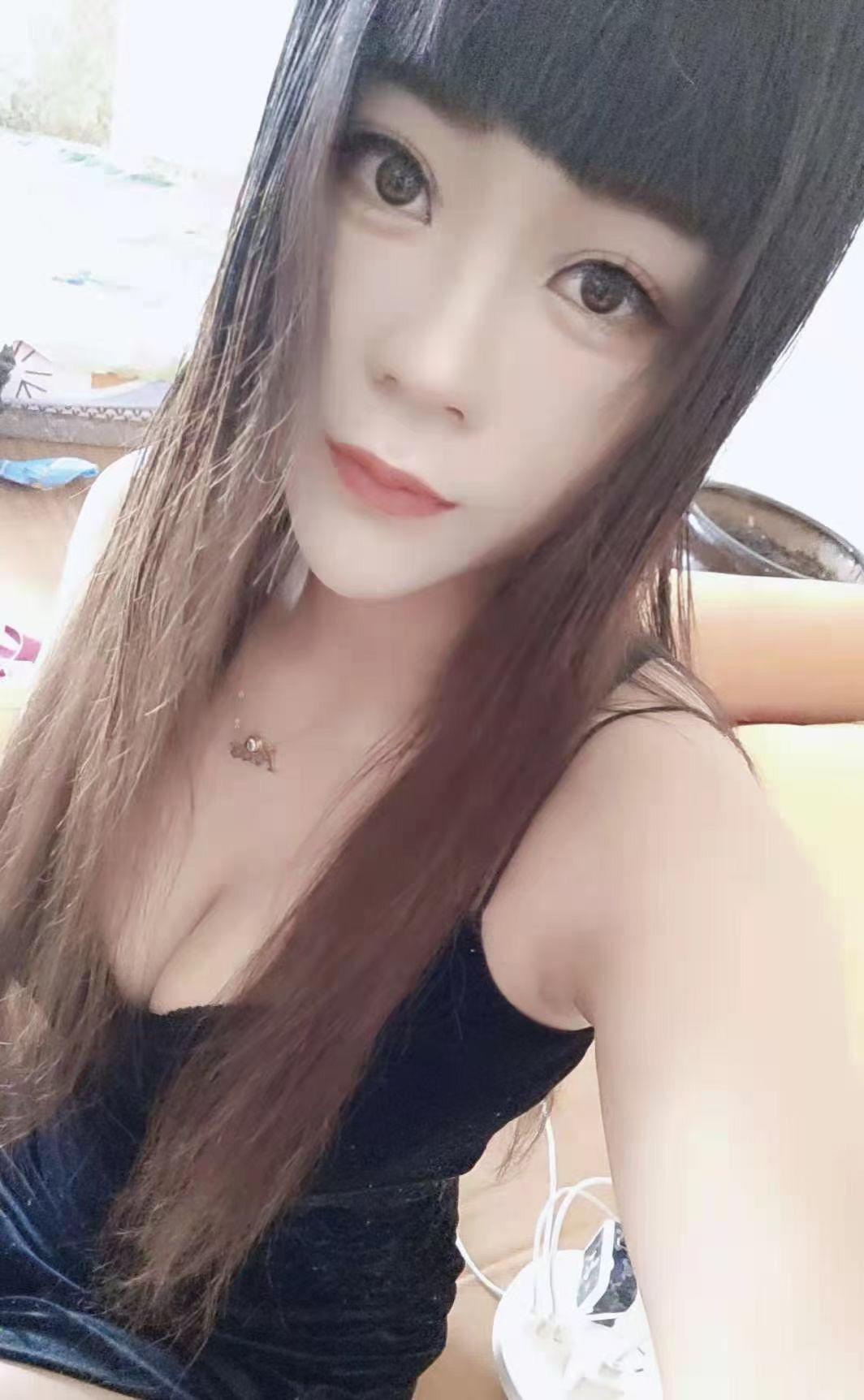 西四马路的小妹 第1张