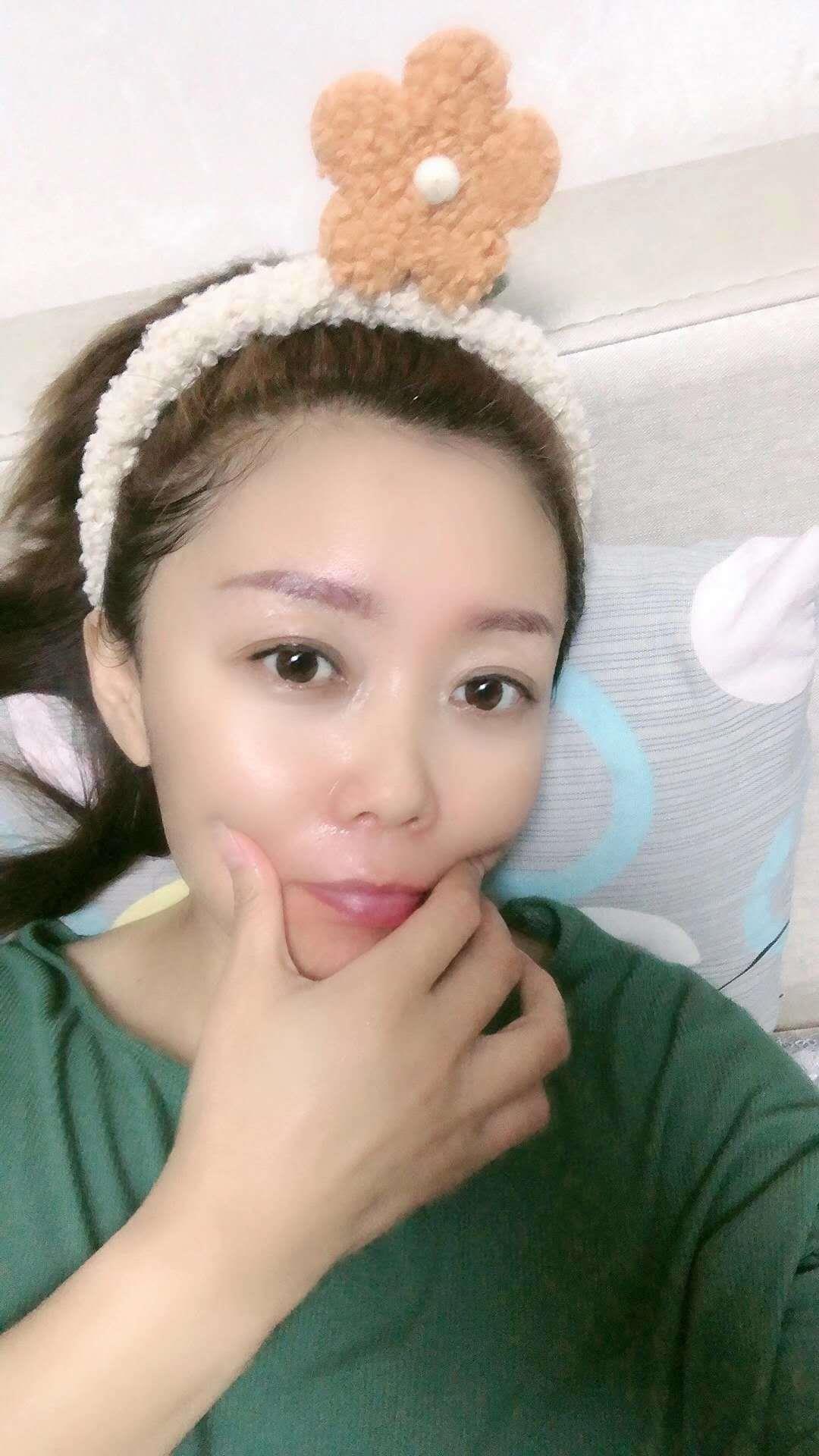东北老妹又来京了换联系方式了 第2张