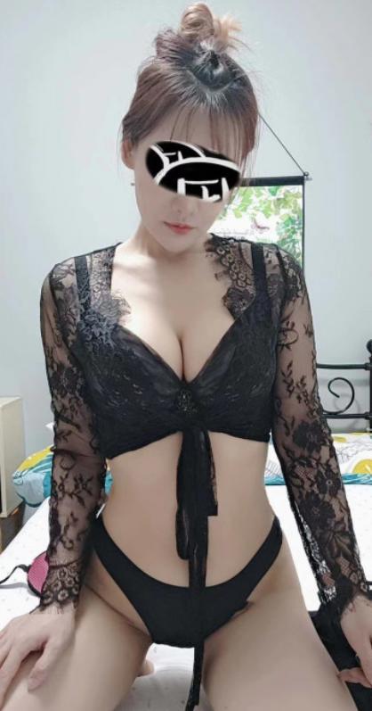 梅花园熟女 第2张