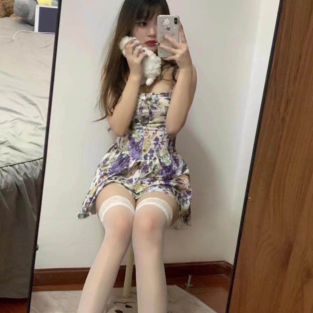 杭州文一西路大学生妹子 第3张