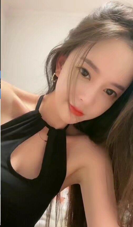 正宗的19岁女孩，全身上下都让啃了 第2张