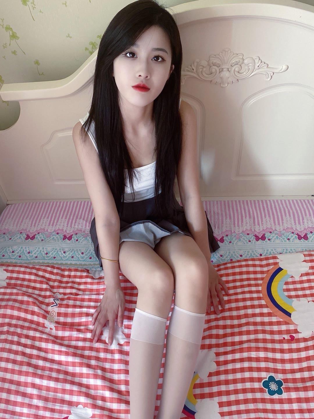 年轻清纯的好妹子，不去体验真的很可惜 第1张